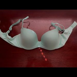 Victoria’s Secret Pink Light Lift Bra